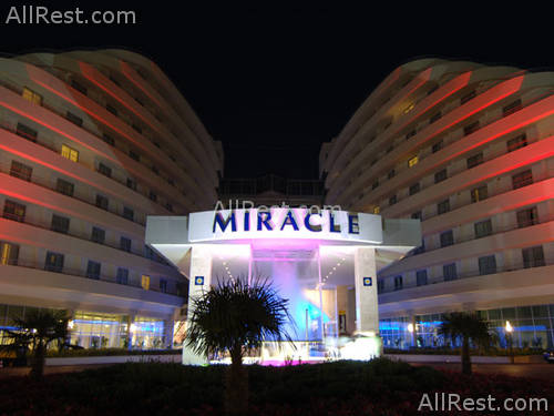 Miracle De Luxe Resort 8